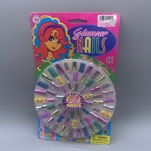 Vintage FunTastic Flashy Fashion Glamour Nails 60 Nails